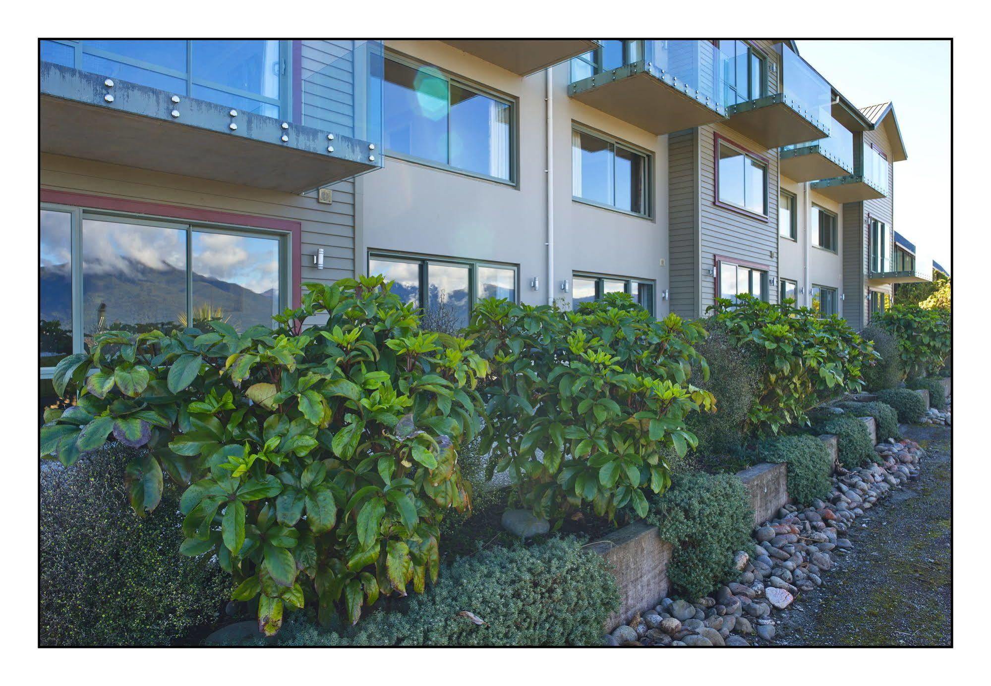 Hotel Lake Brunner Greymouth Bagian luar foto