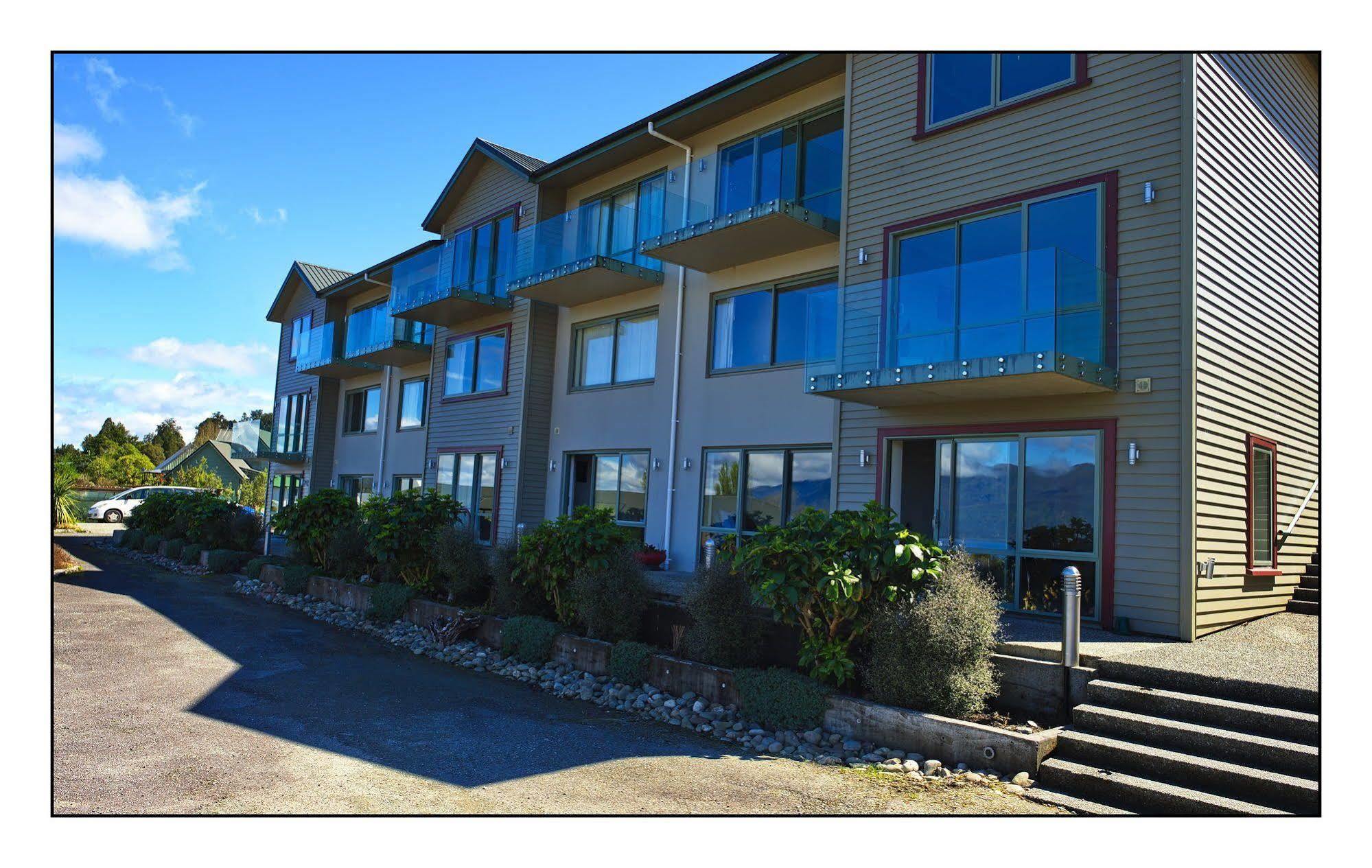 Hotel Lake Brunner Greymouth Bagian luar foto