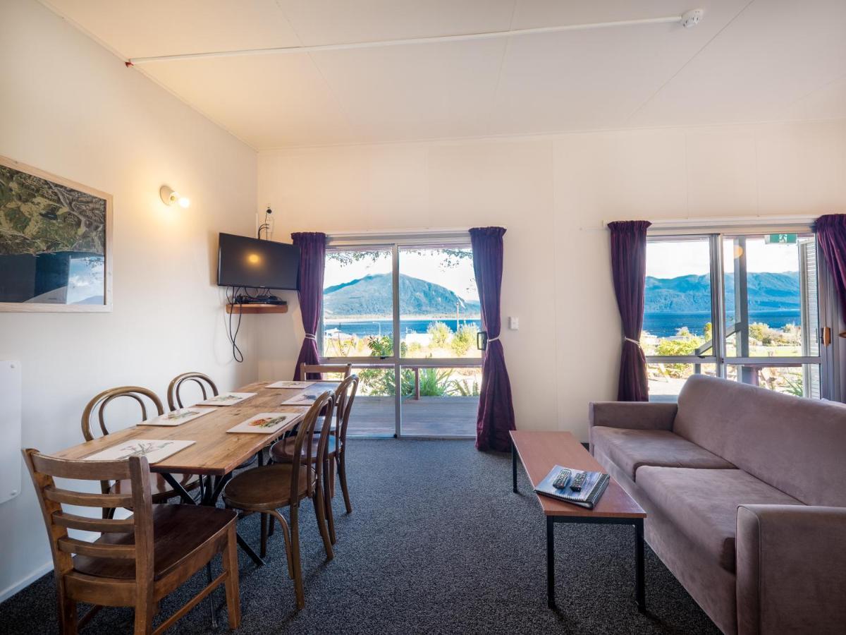 Hotel Lake Brunner Greymouth Bagian luar foto